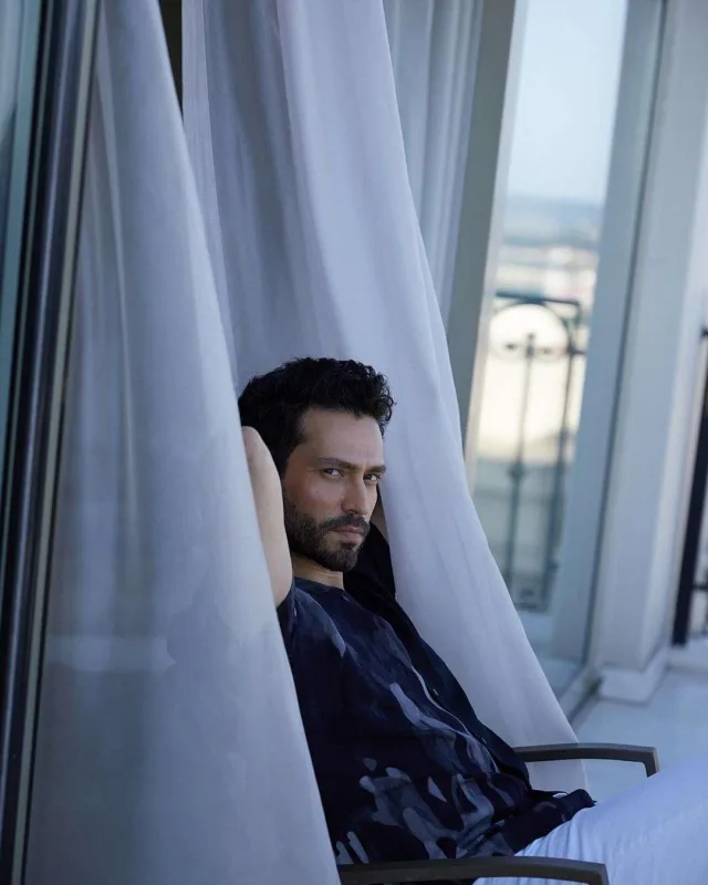 Ekinlə Ayça tərəf müqabili oldu