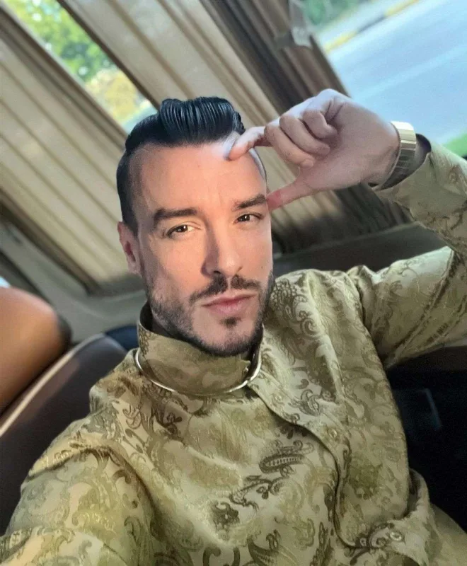 Cemin 49 minlik maşını...