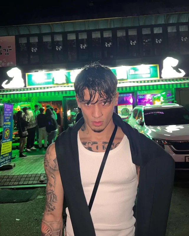 “Çox “cool” oğlandır, çox sevirəm!”