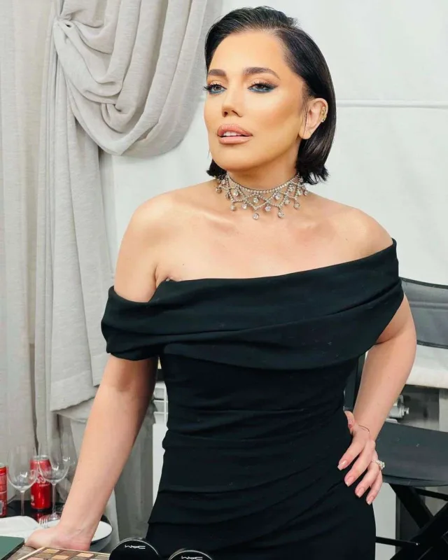 Lalə yaşadığı eşqdən danışdı