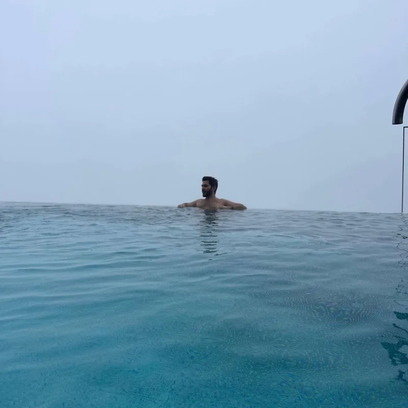 Elçindən İsveçrə tətili