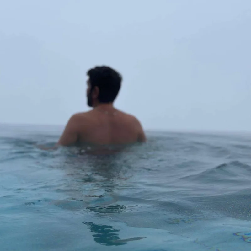 Elçindən İsveçrə tətili