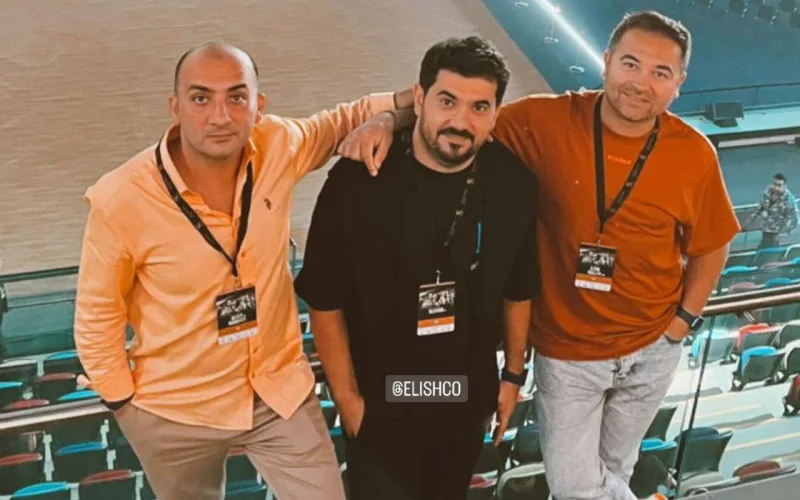 Məşhurlar onu vida döyüşündə tək qoymadı