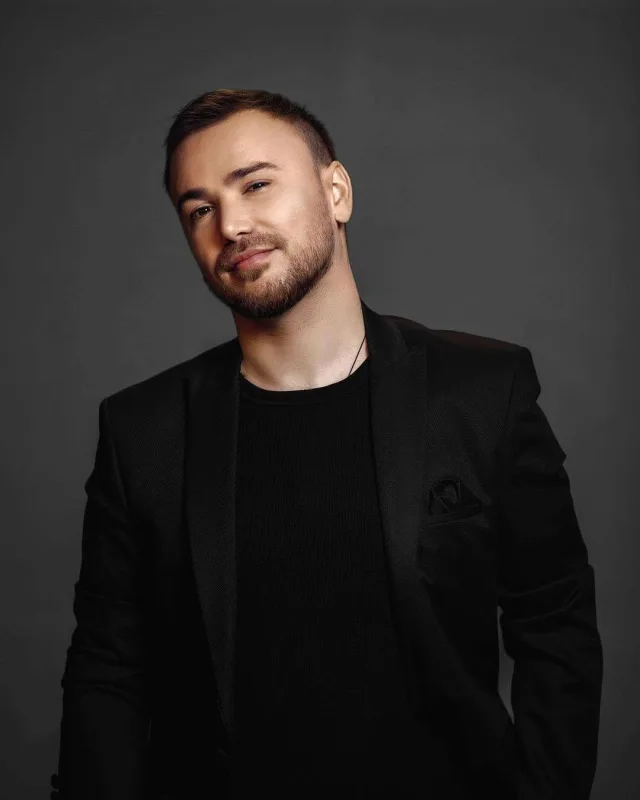 Afaq Zaurla Xoşqədəmə rəqib olacaq