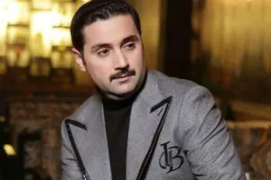 “Qazanın da qapağını açanda müğənni çıxır”