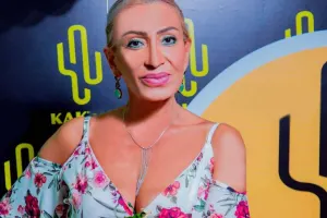 Nahidə Orucova ölkədən getdi