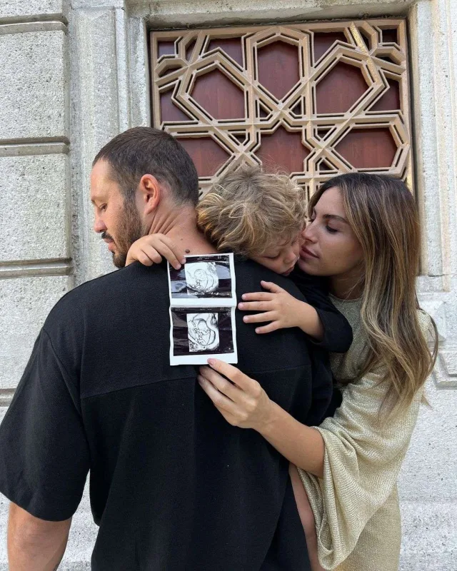 “Survivor” çempionu ikinci dəfə ata olur