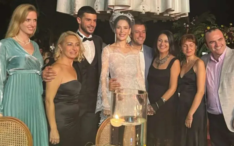 “Öyle Bir Geçer Zaman Ki”nin aktyorları illər sonra