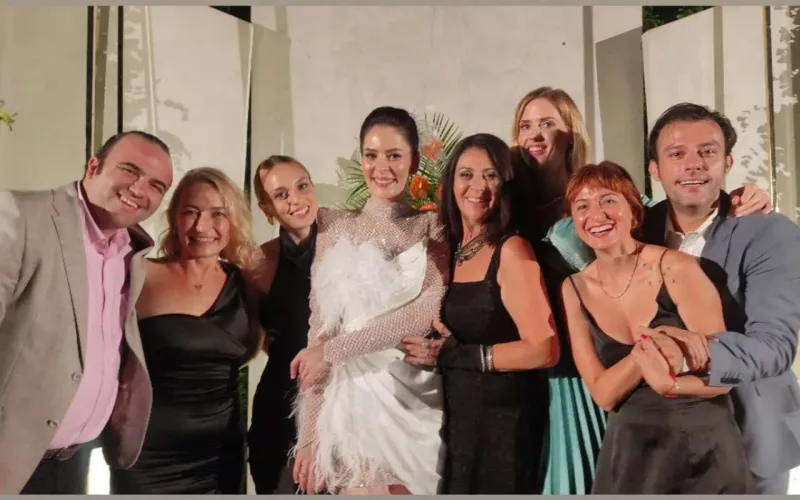 “Öyle Bir Geçer Zaman Ki”nin aktyorları illər sonra