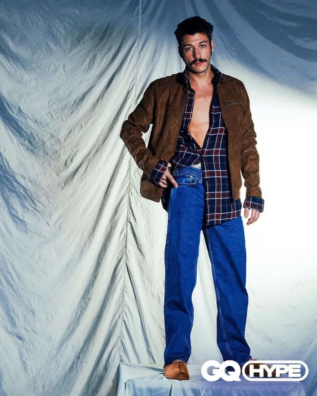 “Çukur”un ulduzu “GQ” üçün soyundu