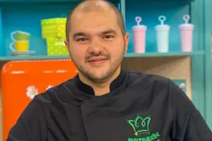 Efirə əli zədəli çıxdı