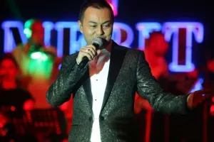 Serdar yenidən Bakıda - Video