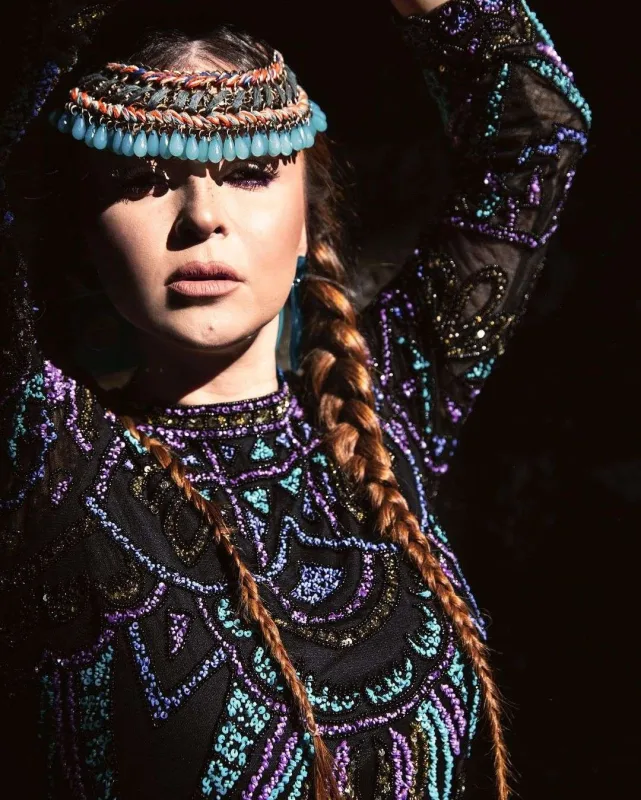 Sevda yenə fərqlilik etdi