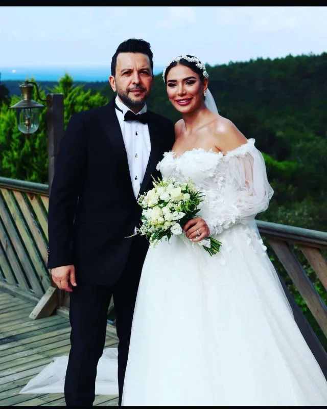 Övladının cinsiyyətini açıqladı