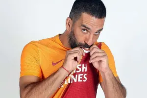 Karyerasını bitirdiyini açıqladı