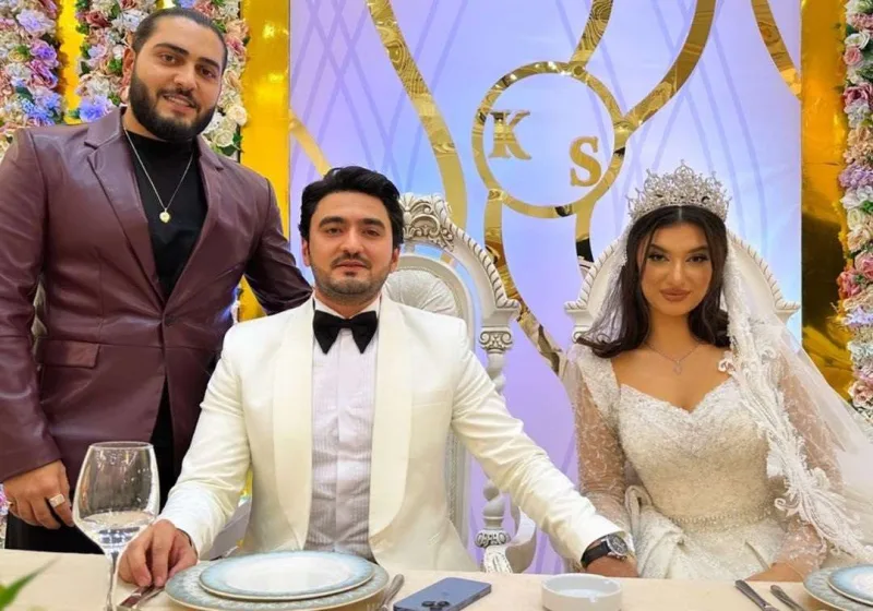 Əvvəlcə xanımını göstərmədi, amma... - VİDEO