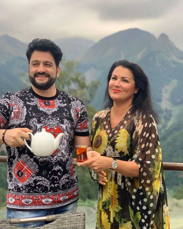 Xalq artistləri evliliklərinin 7-ci ilini qeyd etdi