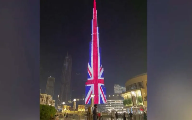 Portreti Bürc Xəlifədə əks olundu