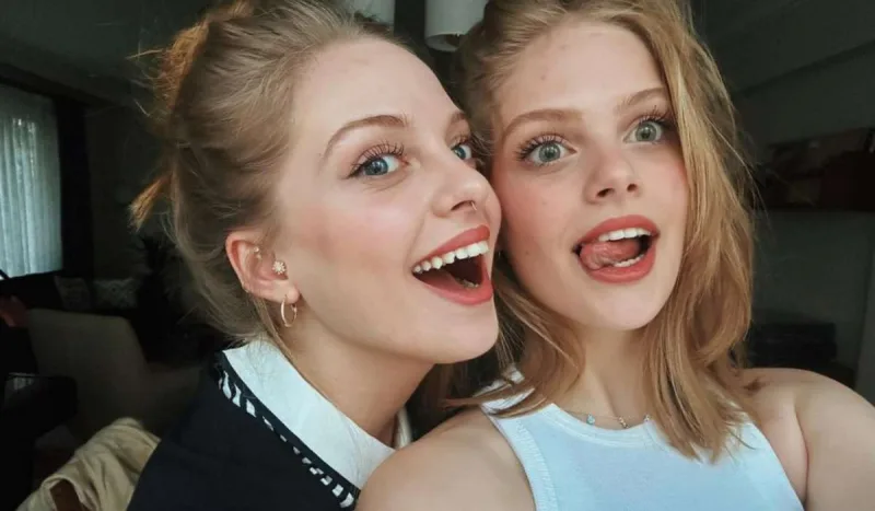 İpeyin bacısı ilə bənzərliyi gündəm oldu