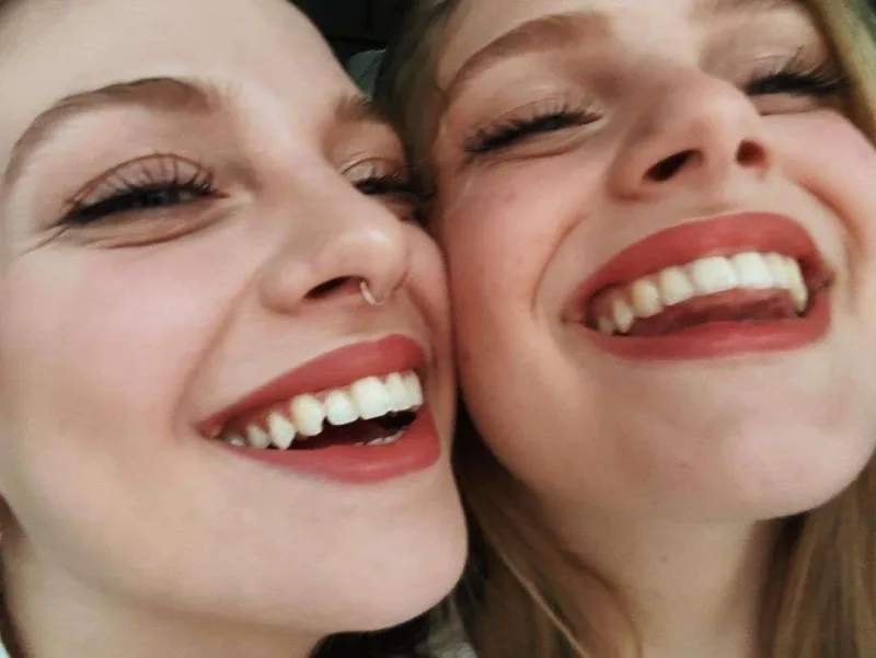 İpeyin bacısı ilə bənzərliyi gündəm oldu