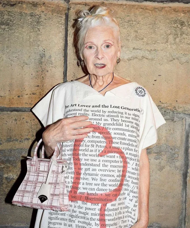 Dəb əfsanəsi vəfat etdi