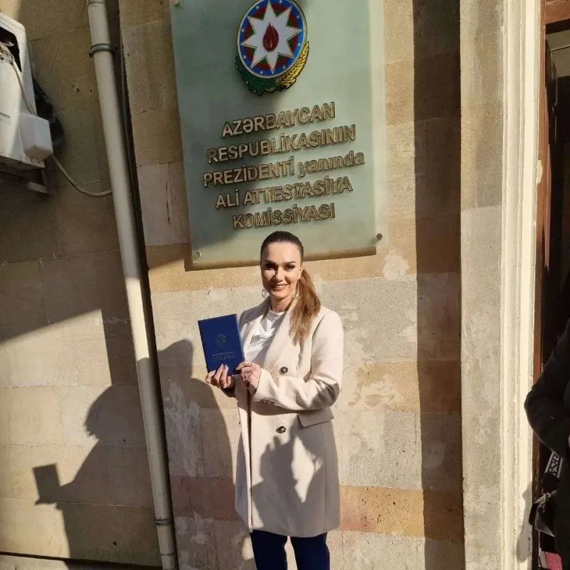 Əməkdar artist fəlsəfə doktoru oldu