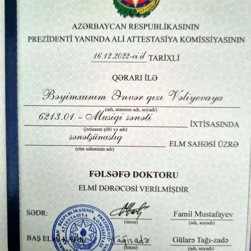 Əməkdar artist fəlsəfə doktoru oldu