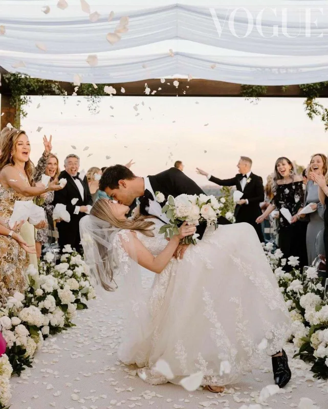 “Vogue” Teylorun toy fotolarını paylaşdı