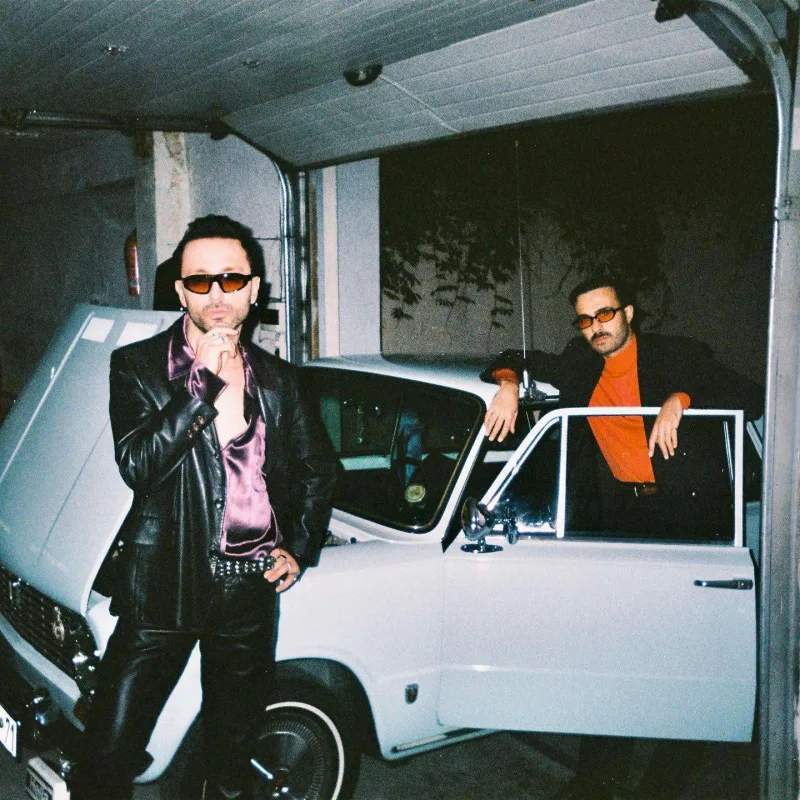 Dünyada ən çox dinlənilən 100 mahnıdan biri oldu