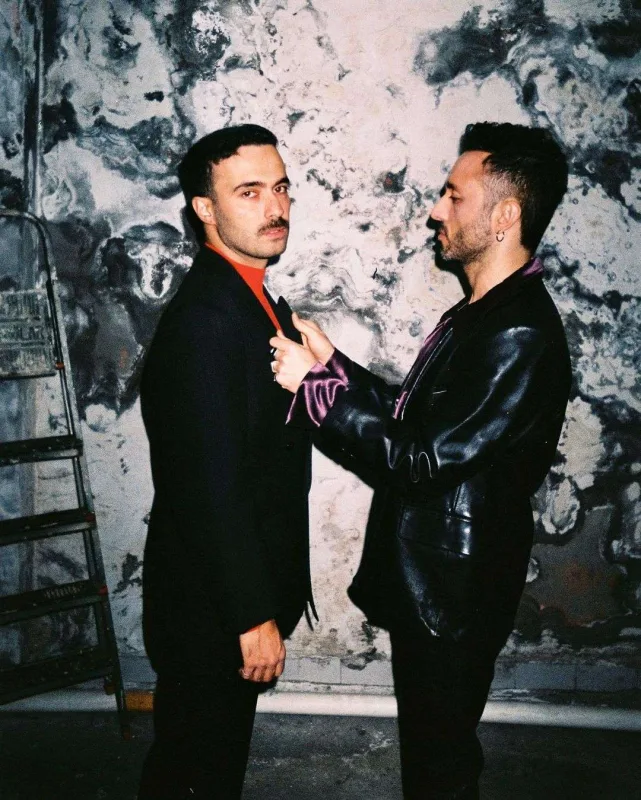 Dünyada ən çox dinlənilən 100 mahnıdan biri oldu