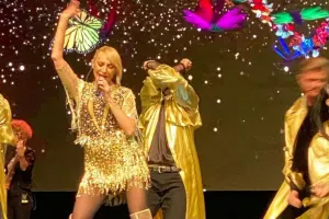 Puqaçovanın qızı Bakıya gəldi