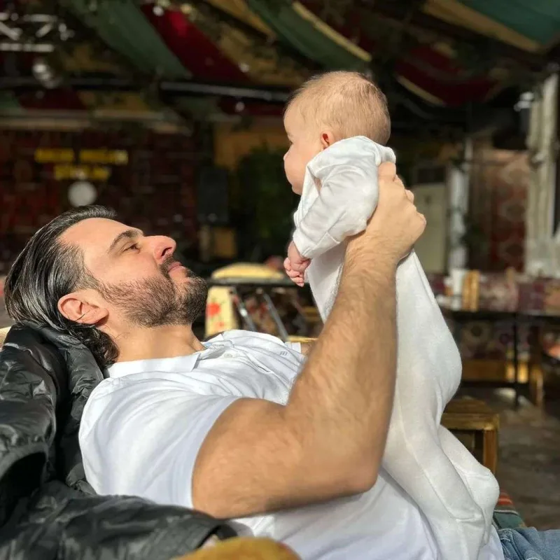 Cavid qızı ilə...