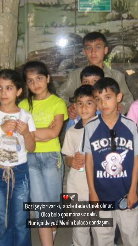 Hiss Səbuhiylə uşaq evindən fotosunu paylaşdı