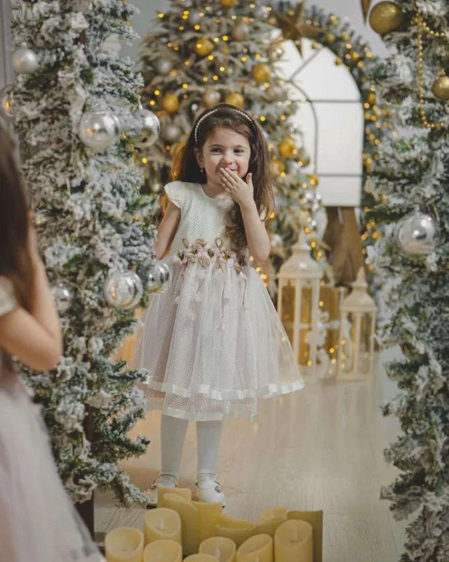 Elşənlə qızının Yeni il fotoları