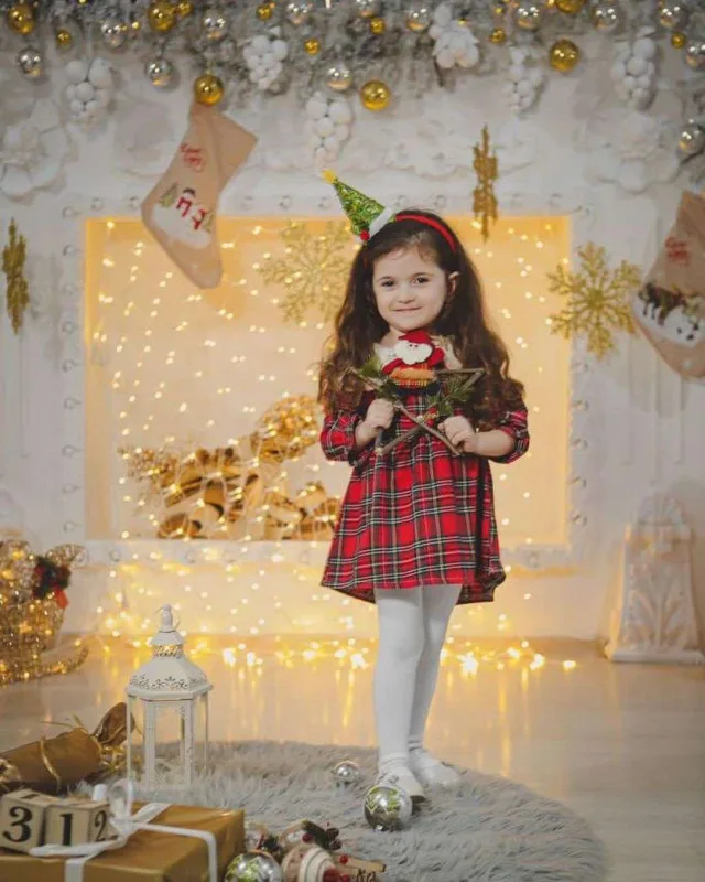 Elşənlə qızının Yeni il fotoları