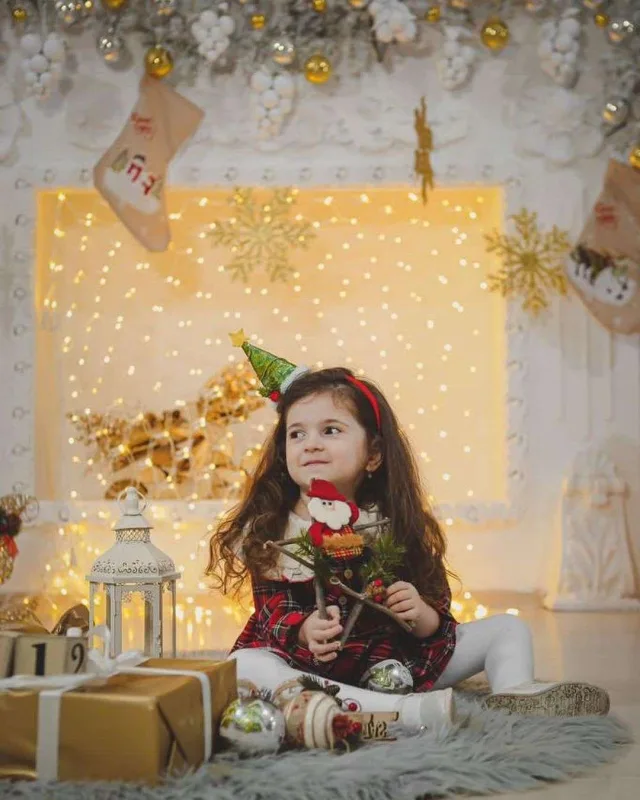 Elşənlə qızının Yeni il fotoları