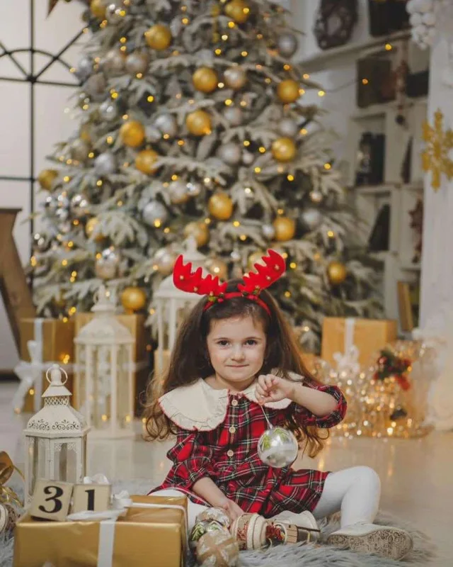 Elşənlə qızının Yeni il fotoları