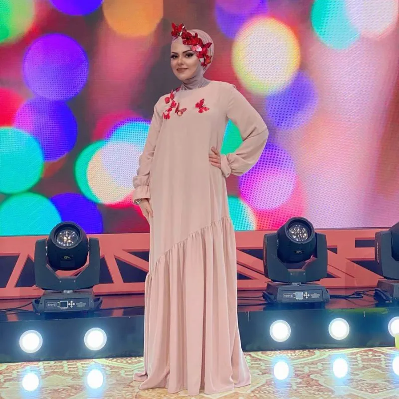 Xuraman xınayaxdı biznesində özünə rəqib görmür