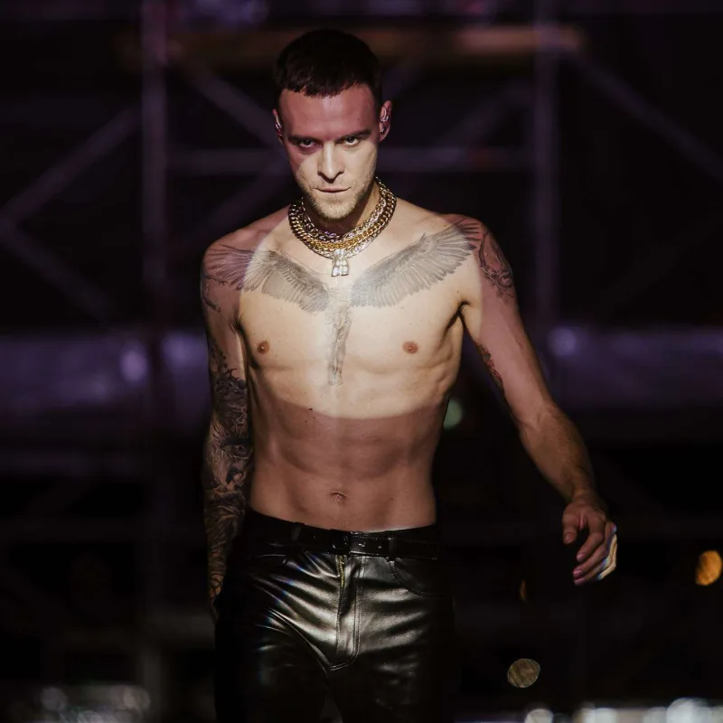 Erməni dostuna görə həmin paylaşımı edibmiş