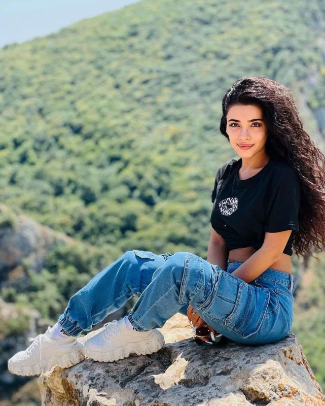 “Mənliyiniz və qürurunuz olsun!”