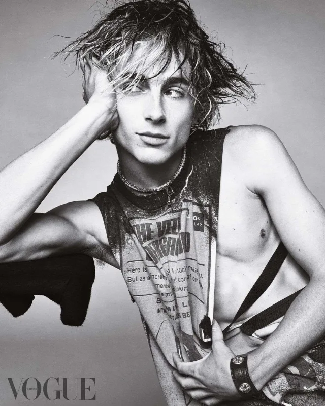 “Vogue”nin ilk kişi siması oldu