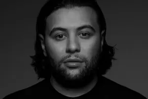 Tənqidlərdən sonra sükutu pozdu