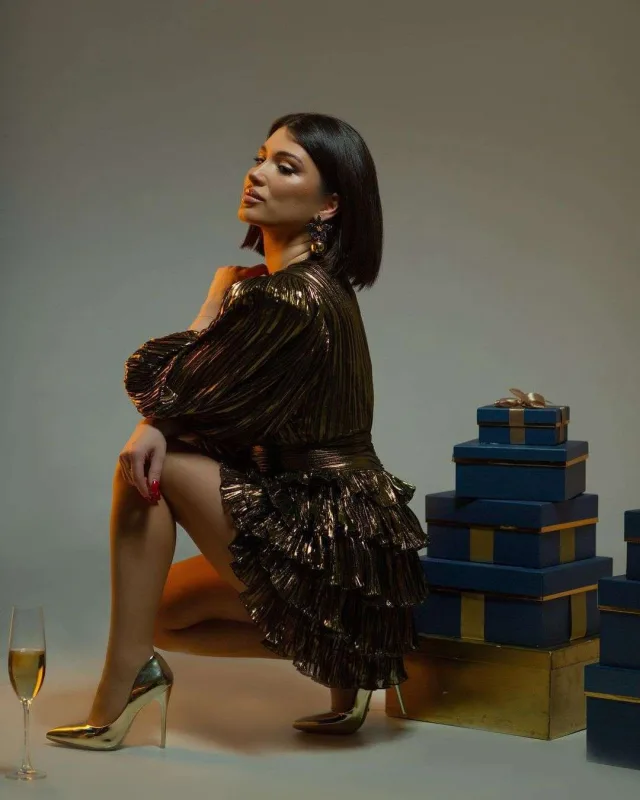 Bir libas, üç fərqli xanım…