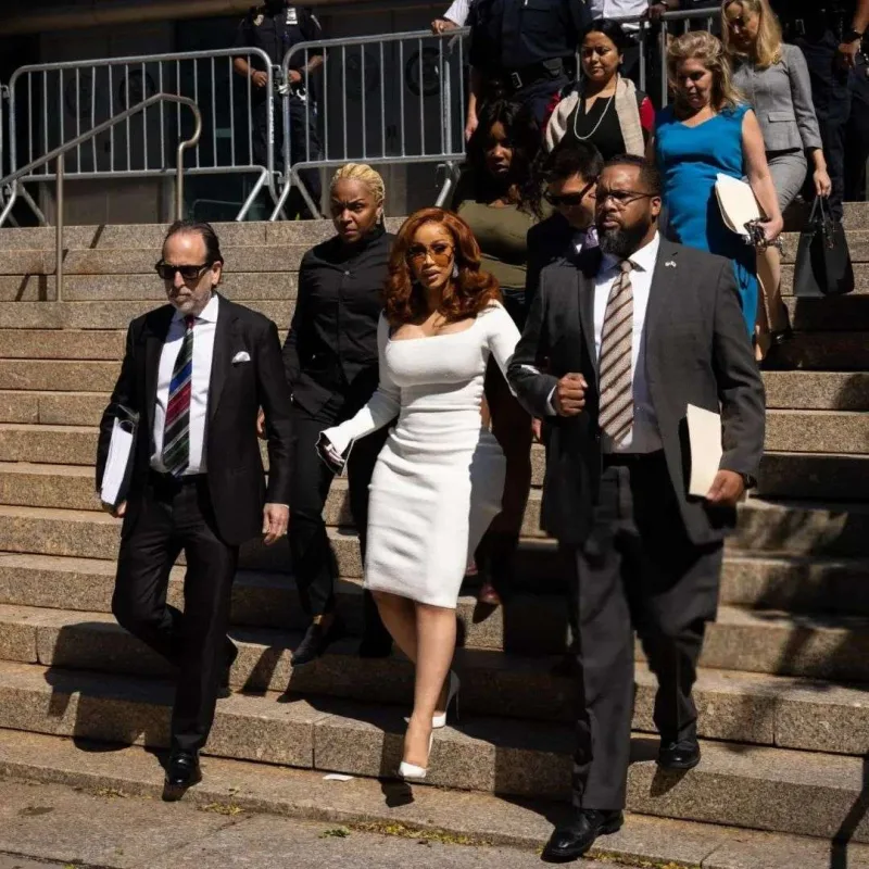 Kardi Biyə cəza verildi