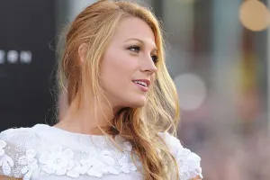 4-cü övladına hamilədir