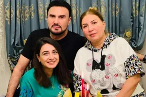 Nadirdən ailəsiylə bayram paylaşımı