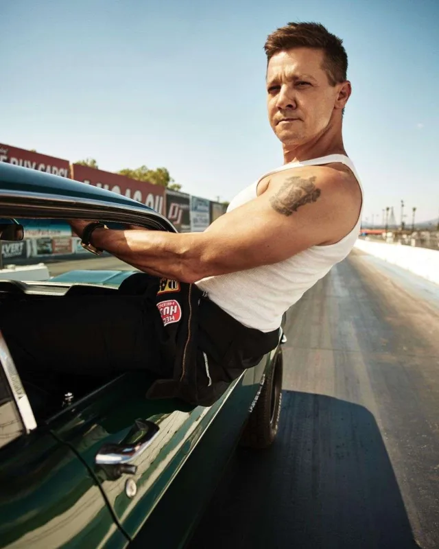 Məşhur aktyor ağır qəza keçirdi