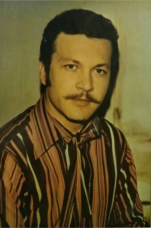 Özçivitin heykəlini ələ saldılar