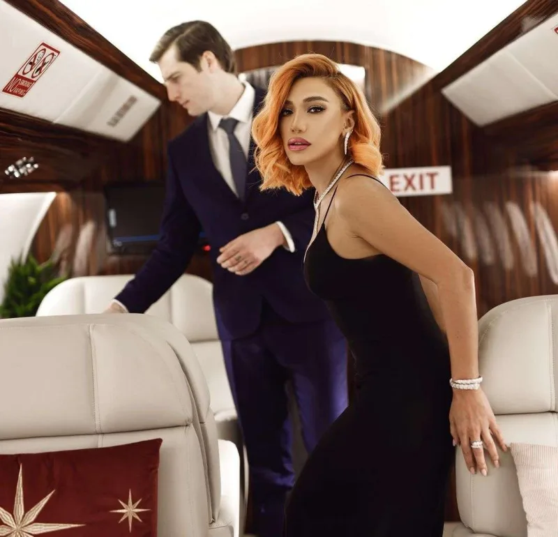 Röya yeni fotosessiyasını paylaşdı