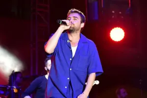 Yeni sevgilisi ilə fotosu yayıldı